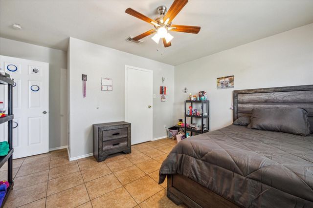 3718 Sealy Street, Galveston, TX 77550