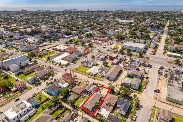 3718 Sealy Street, Galveston, TX 77550