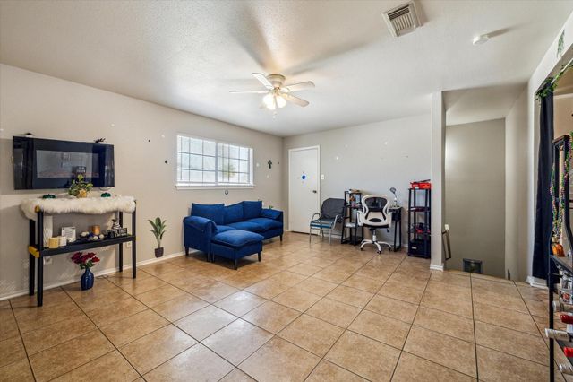 3718 Sealy Street, Galveston, TX 77550