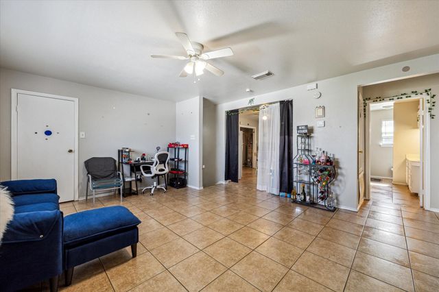 3718 Sealy Street, Galveston, TX 77550