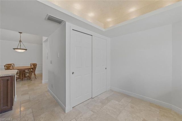 9844 Luna CIR # 201D, Naples, FL 34109