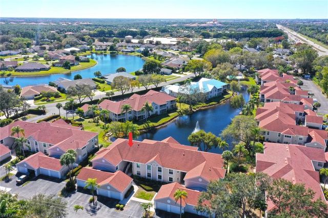 9844 Luna CIR # 201D, Naples, FL 34109