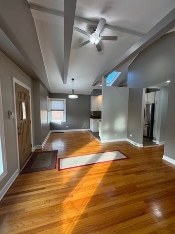 5623 S Nagle Avenue, Chicago, IL 60638