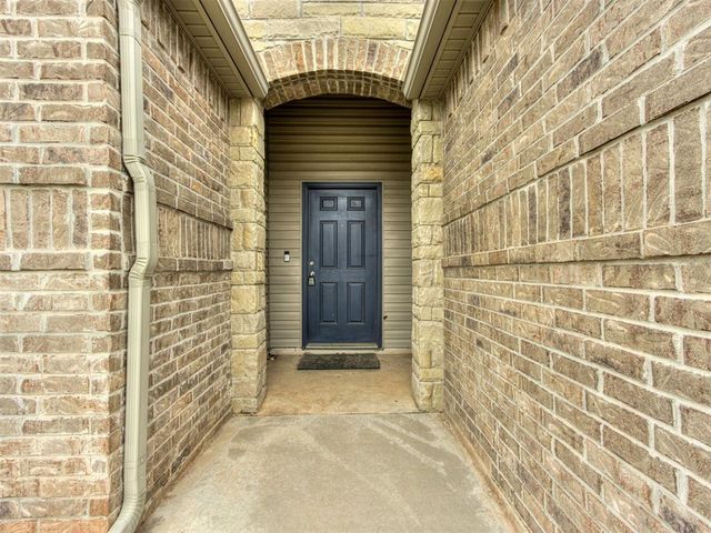 1832 Sloane Drive, Oklahoma City, OK 73127