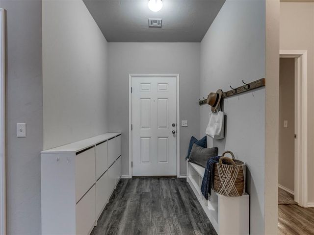 1832 Sloane Drive, Oklahoma City, OK 73127