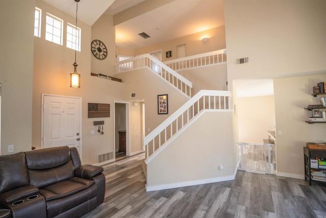 33029 Rossman Circle, Temecula, CA 92592
