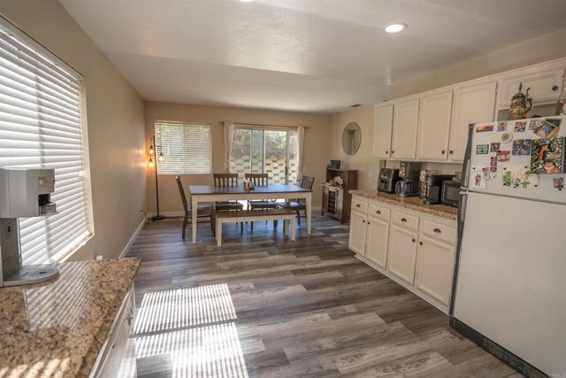 33029 Rossman Circle, Temecula, CA 92592
