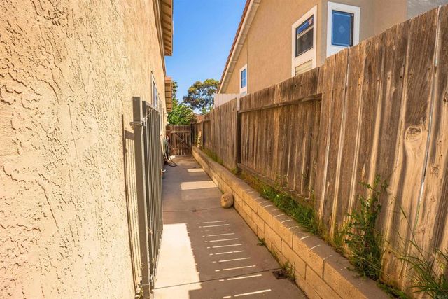 33029 Rossman Circle, Temecula, CA 92592