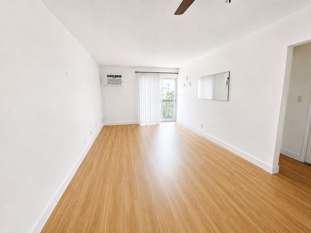 510 Lake Shore Drive 29, Lake Park, FL 33403