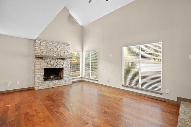 1506 Rockdale CIR A, Austin, TX 78704