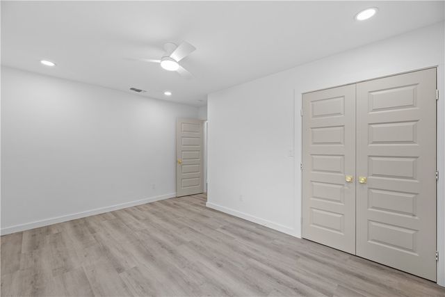 1907 Johnson Ave, Rockport, TX 78382