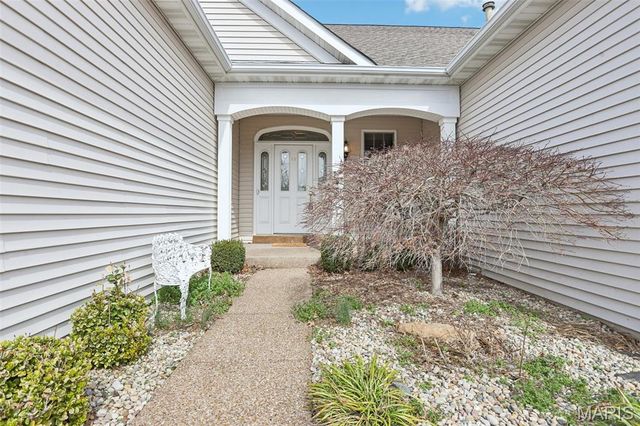 319 Seahawk Drive S, Lake St Louis, MO 63367