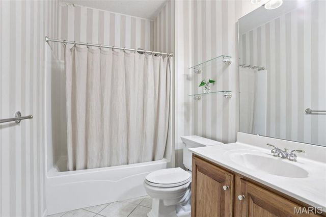 319 Seahawk Drive S, Lake St Louis, MO 63367