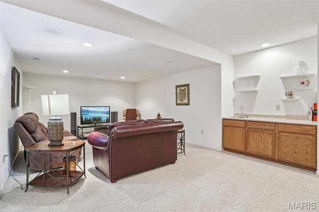 319 Seahawk Drive S, Lake St Louis, MO 63367