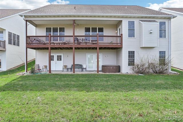 319 Seahawk Drive S, Lake St Louis, MO 63367