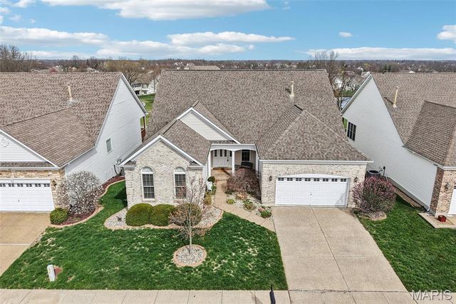 319 Seahawk Drive S, Lake St Louis, MO 63367
