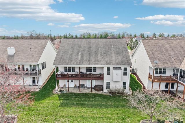 319 Seahawk Drive S, Lake St Louis, MO 63367