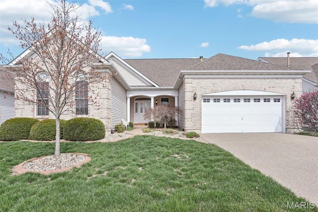 319 Seahawk Drive S, Lake St Louis, MO 63367