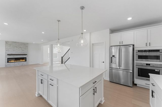 1086 Achilles Drive, Rosemount, MN 55068