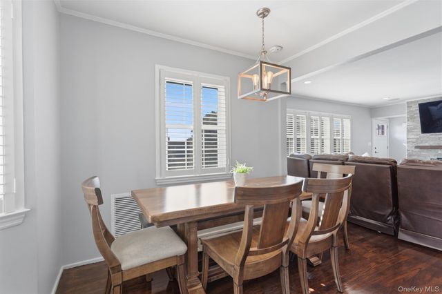 110 Tappan Landing Road, Tarrytown, NY 10591