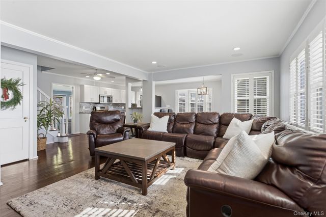 110 Tappan Landing Road, Tarrytown, NY 10591