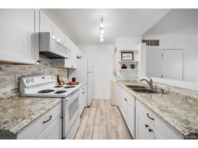 10212 W 80th Dr D, Arvada, CO 80005