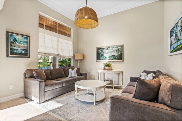 4207 Diamond Square, Vero Beach, FL 32967