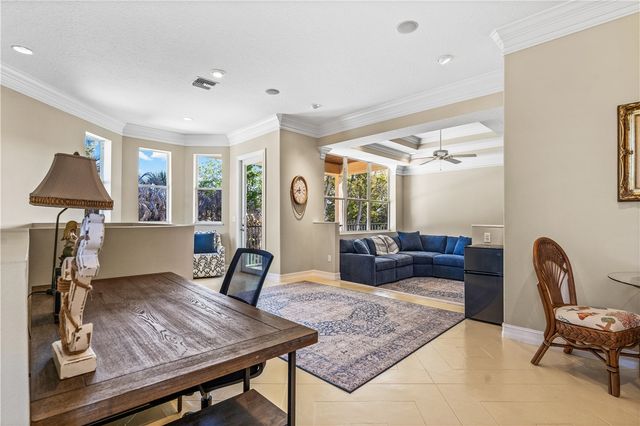 4207 Diamond Square, Vero Beach, FL 32967