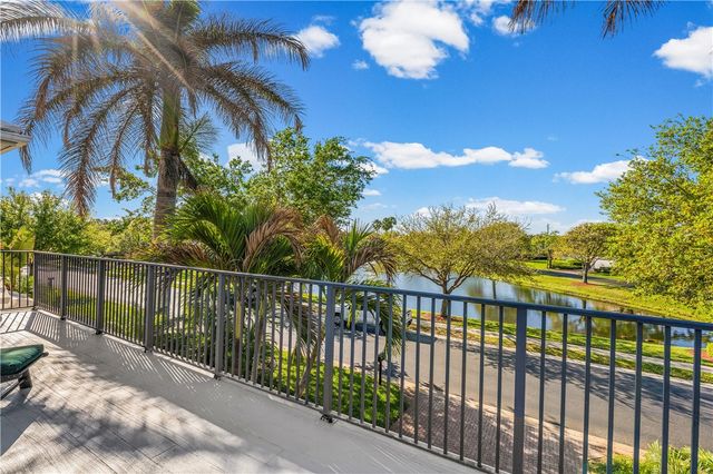 4207 Diamond Square, Vero Beach, FL 32967