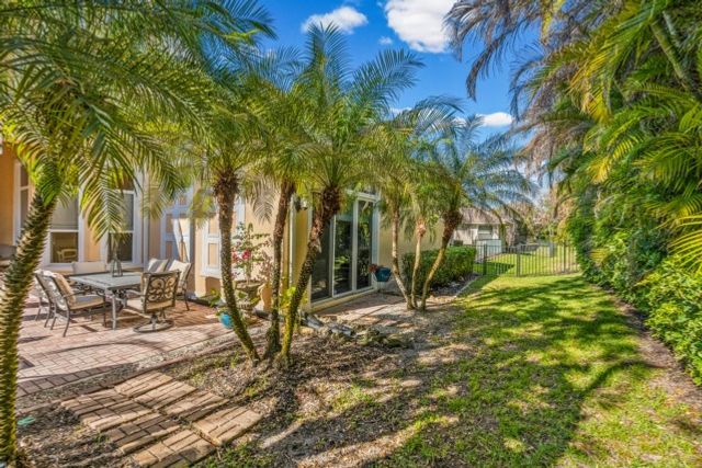 4207 Diamond Square, Vero Beach, FL 32967