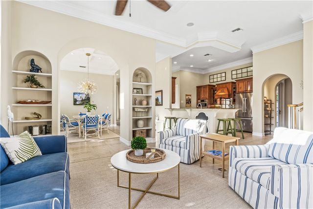 4207 Diamond Square, Vero Beach, FL 32967