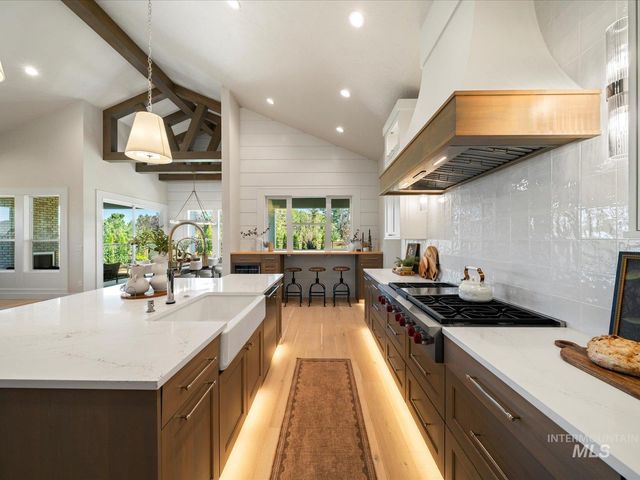 5053 W Braveheart St, Eagle, ID 83616