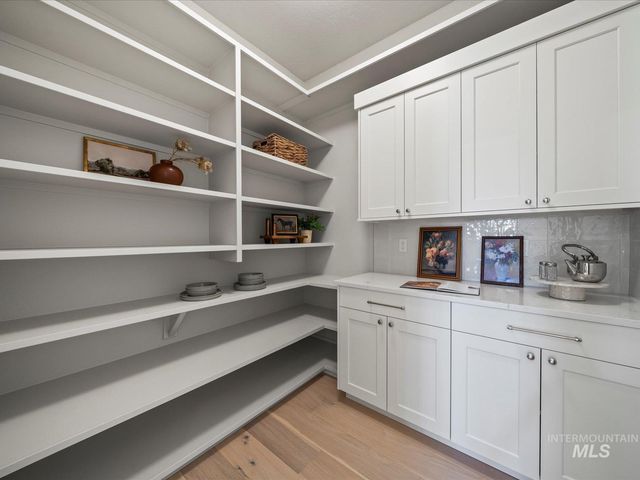 5053 W Braveheart St, Eagle, ID 83616