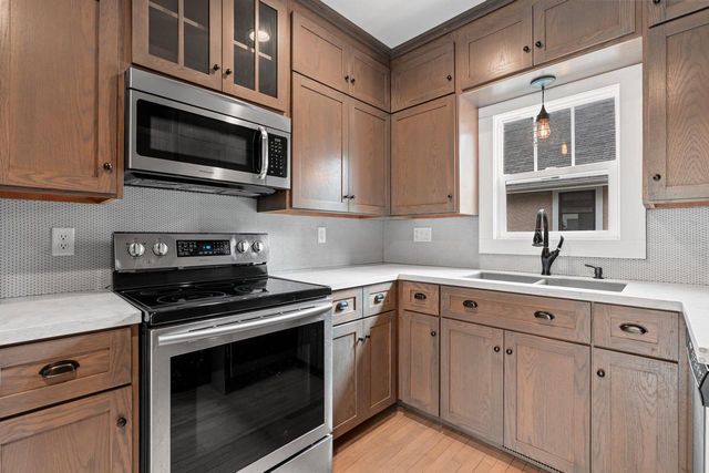 622 N SAMPSON STREET, Appleton, WI 54911