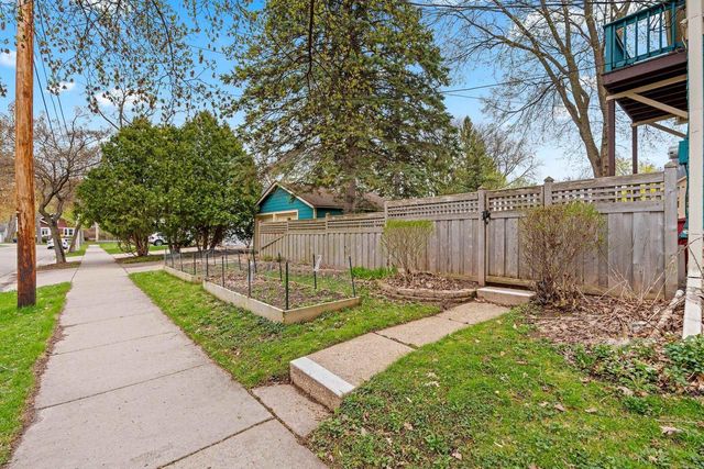 622 N SAMPSON STREET, Appleton, WI 54911