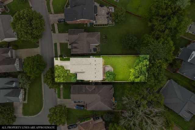 7020 Bridgeport Dr, Nashville, TN 37221