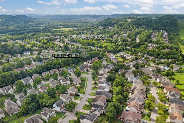 7020 Bridgeport Dr, Nashville, TN 37221