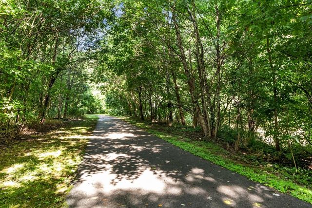 7020 Bridgeport Dr, Nashville, TN 37221