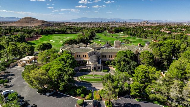 22 Mountain View Drive, Las Vegas, NV 89141