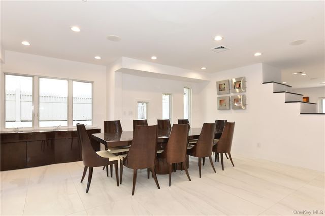 85-35 Midland Parkway, Jamaica Estates, NY 11432