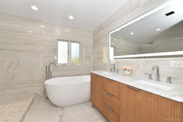 85-35 Midland Parkway, Jamaica Estates, NY 11432