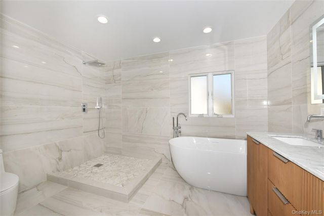 85-35 Midland Parkway, Jamaica Estates, NY 11432