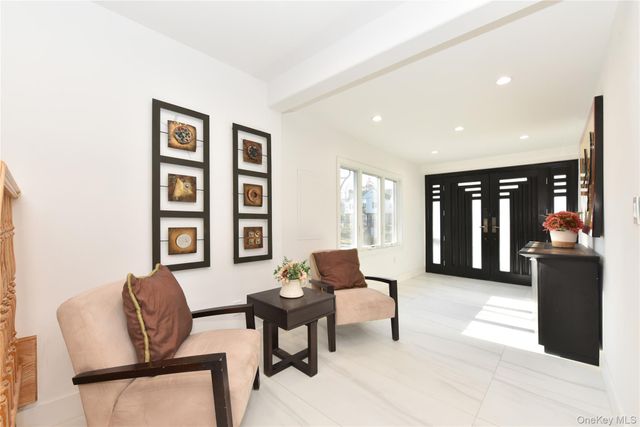 85-35 Midland Parkway, Jamaica Estates, NY 11432