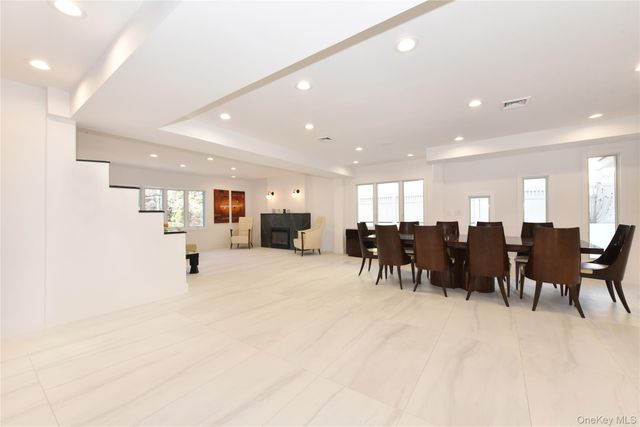 85-35 Midland Parkway, Jamaica Estates, NY 11432