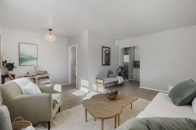 2701 Bel Air Drive NE, Albuquerque, NM 87110