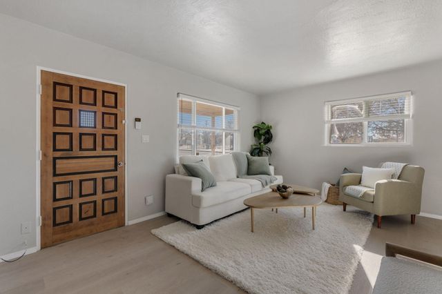 2701 Bel Air Drive NE, Albuquerque, NM 87110