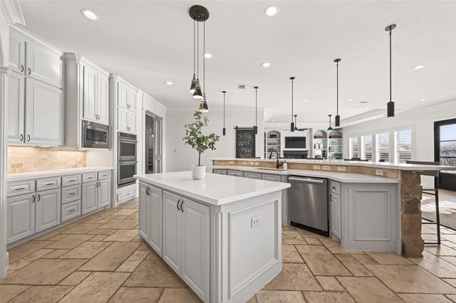 3623 Wellborn Drive, Fulshear, TX 77441