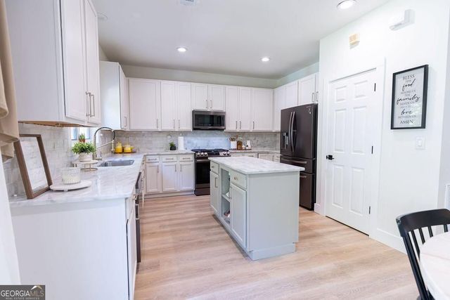 3360 Palm Circle, Kennesaw, GA 30144
