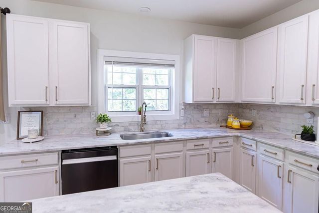 3360 Palm Circle, Kennesaw, GA 30144