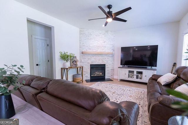 3360 Palm Circle, Kennesaw, GA 30144
